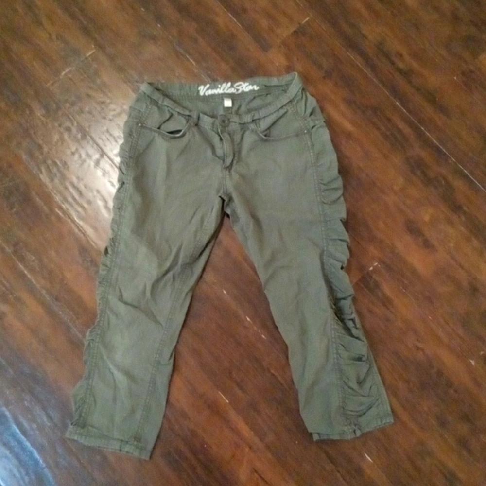 Vanilla Star Army Green Low Rise Capri Size 3